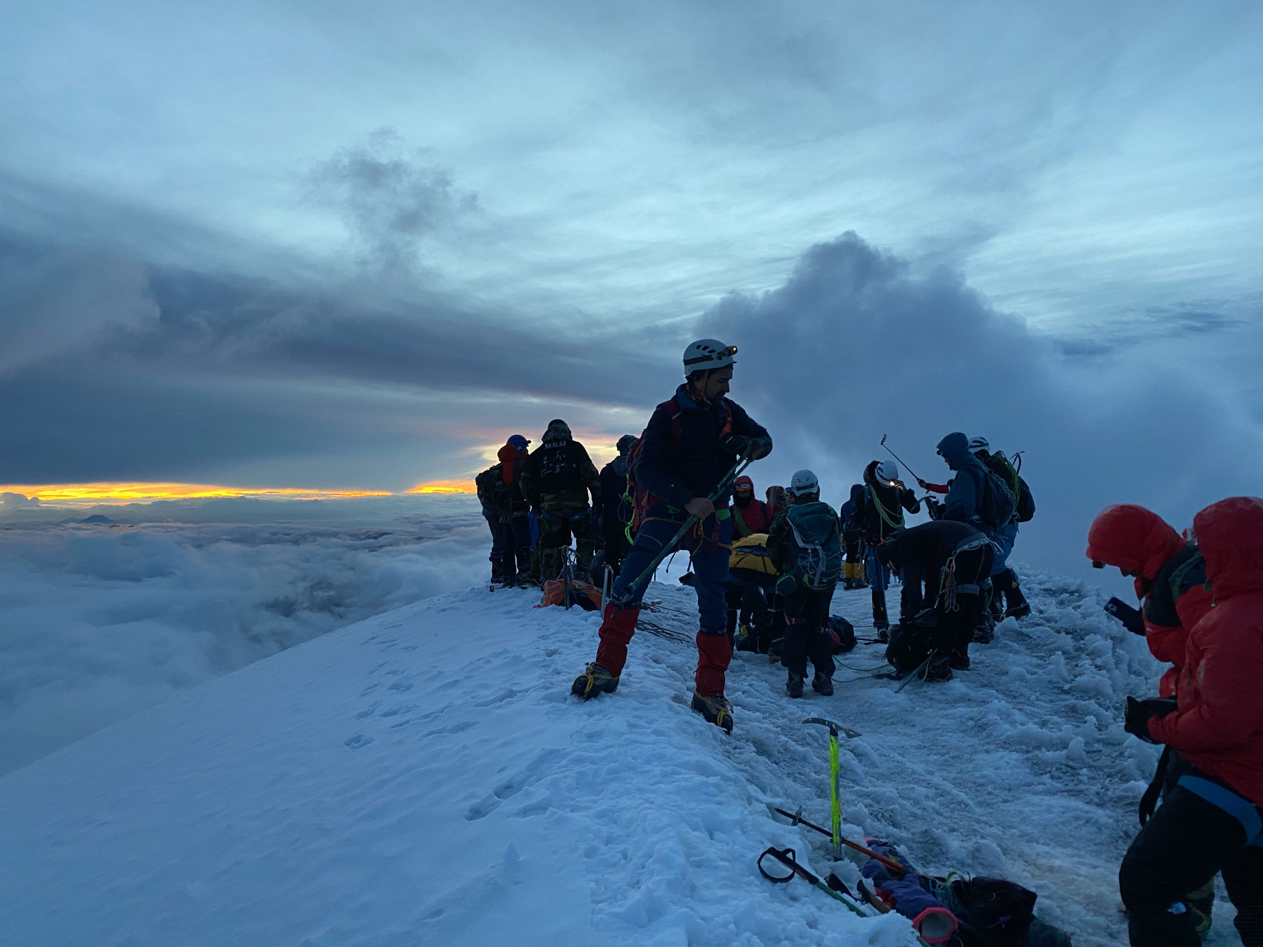 The CS Ecuador Climbing School™ – Cotopaxi Summit Tours